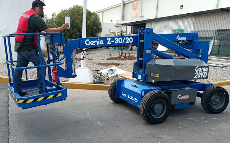 Plataforma Articulada Eléctrica Genie Z 30 20 0473